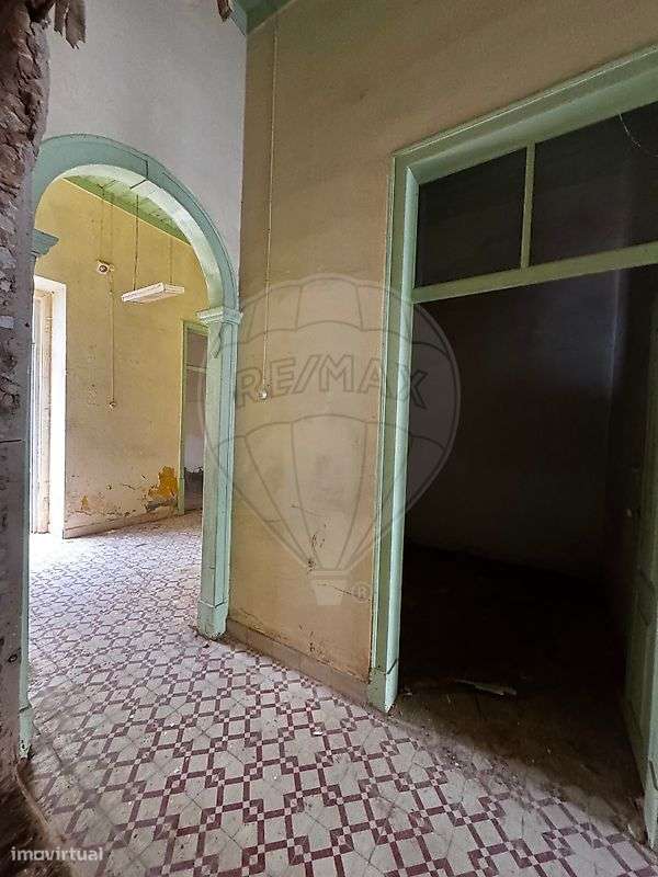 Moradia T4 para venda-10