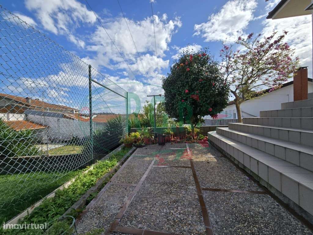 MORADIA T3 | 4 FRENTES | SÃO COSME-47