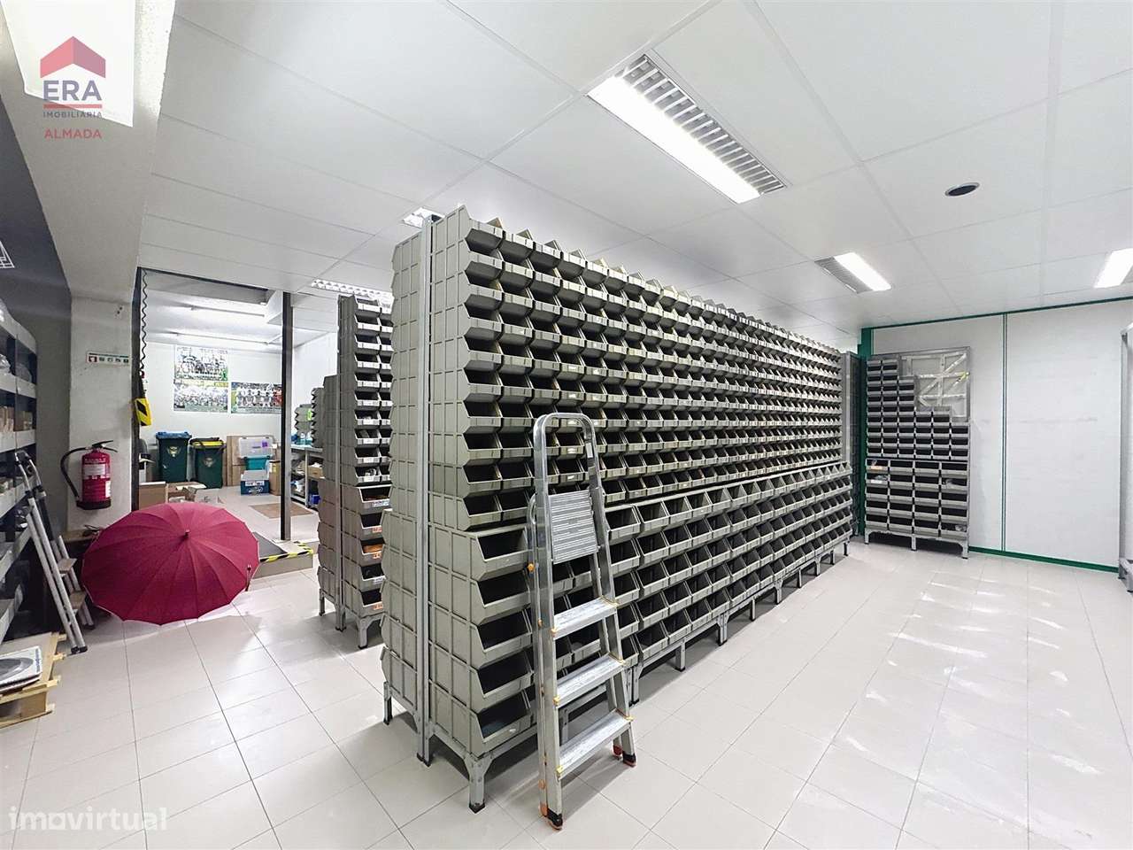 Loja junto ao Estádio do Sport Lisboa e Benfica - Grande imagem: 2/8