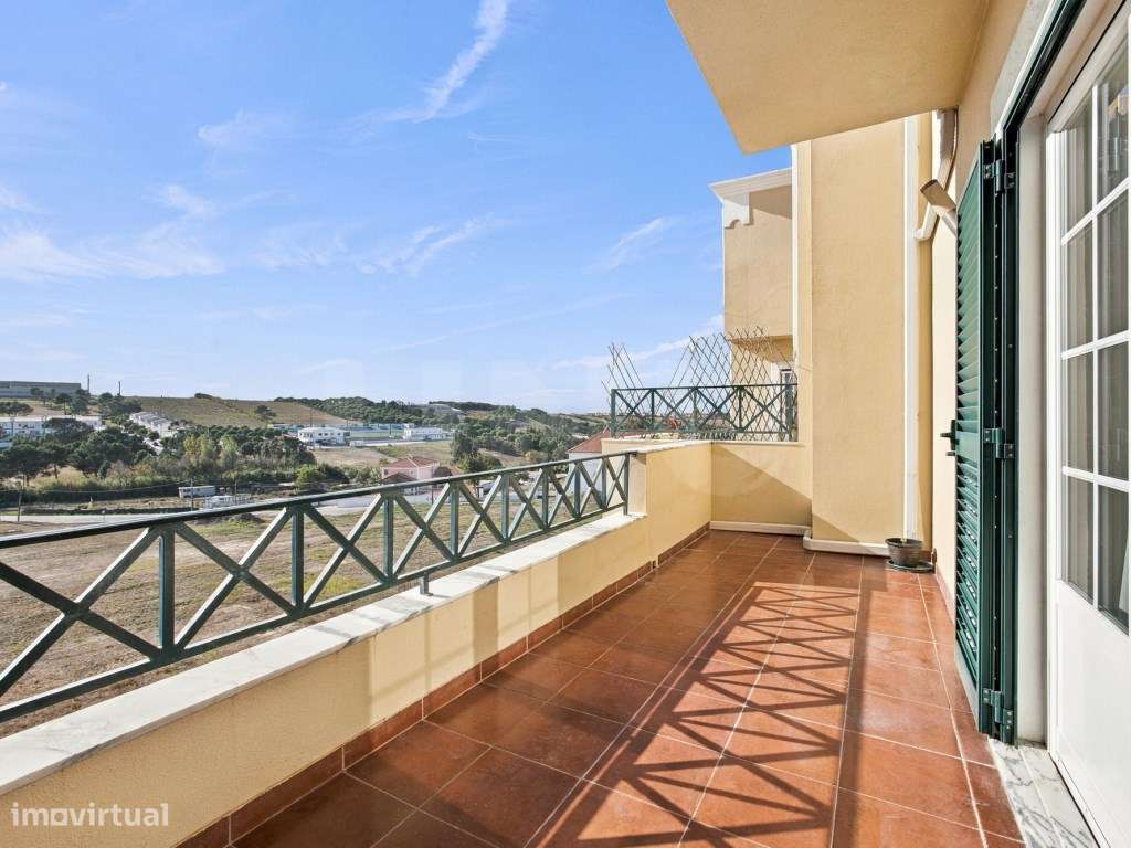 Apartamento T2+1, para venda, em São Pedro da Cadeira, no eixo Eric...-12