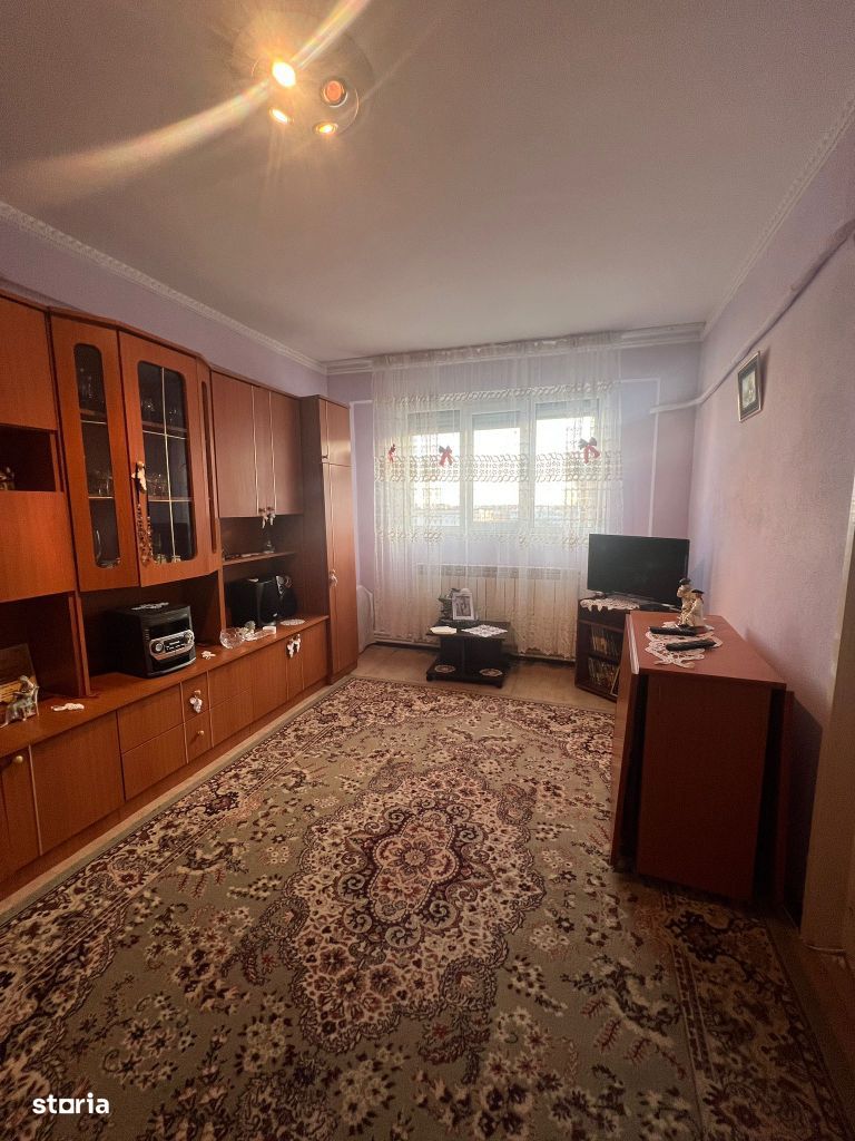 Apartament decomandat cu 2 camere Icfrimu