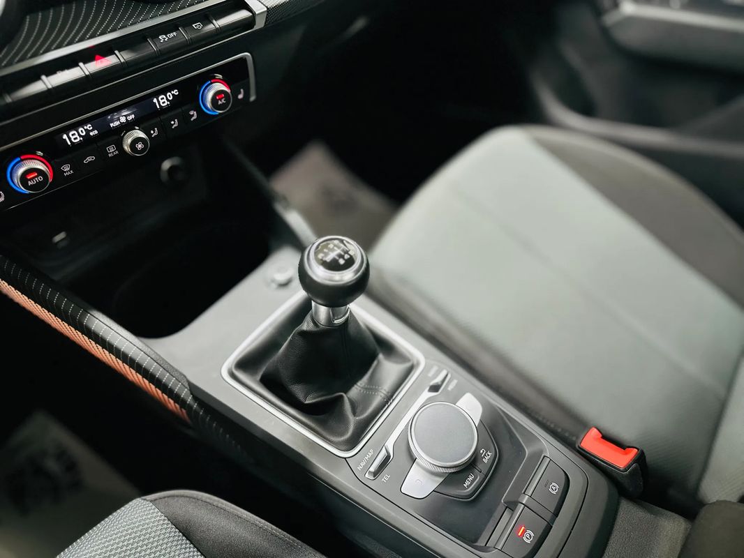 Audi Q2 35 TDI Design - 25
