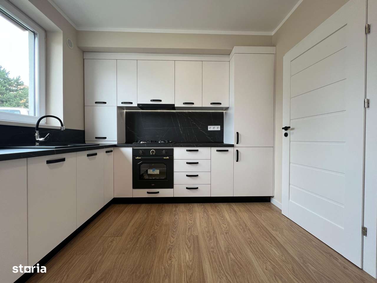 Apartament decomandat cu 2 camere, 53mp, terasa, jaluzele electrice-12