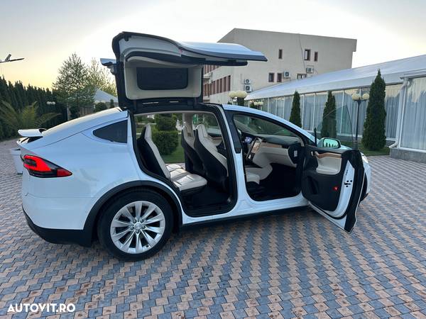 Tesla Model X Maximale Reichweite - 12