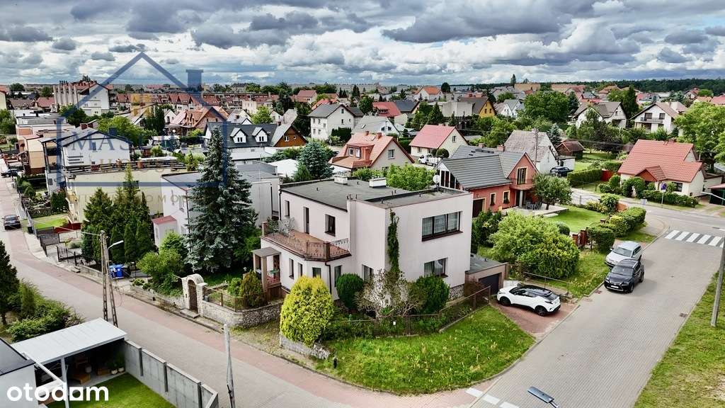Dom z panoramicznym widokiem na miasto i jezioro