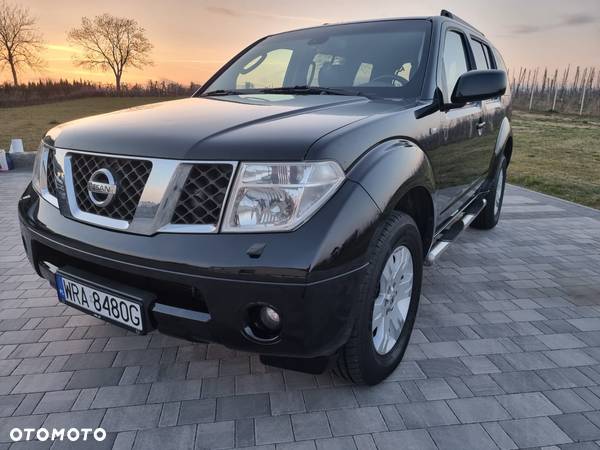 Nissan Pathfinder 2.5 D SE - 5