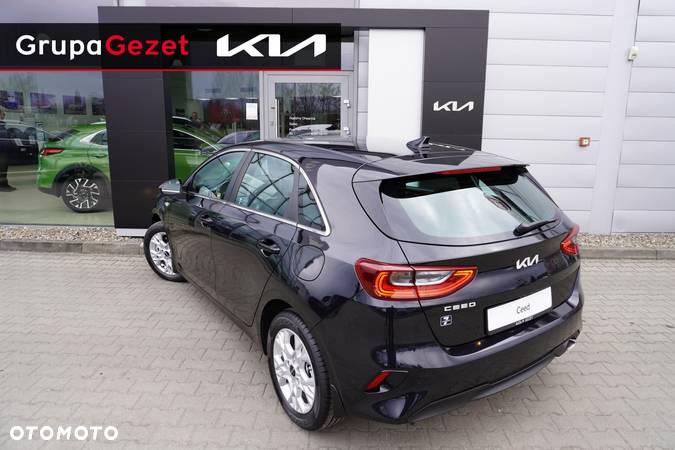 Kia Ceed - 7