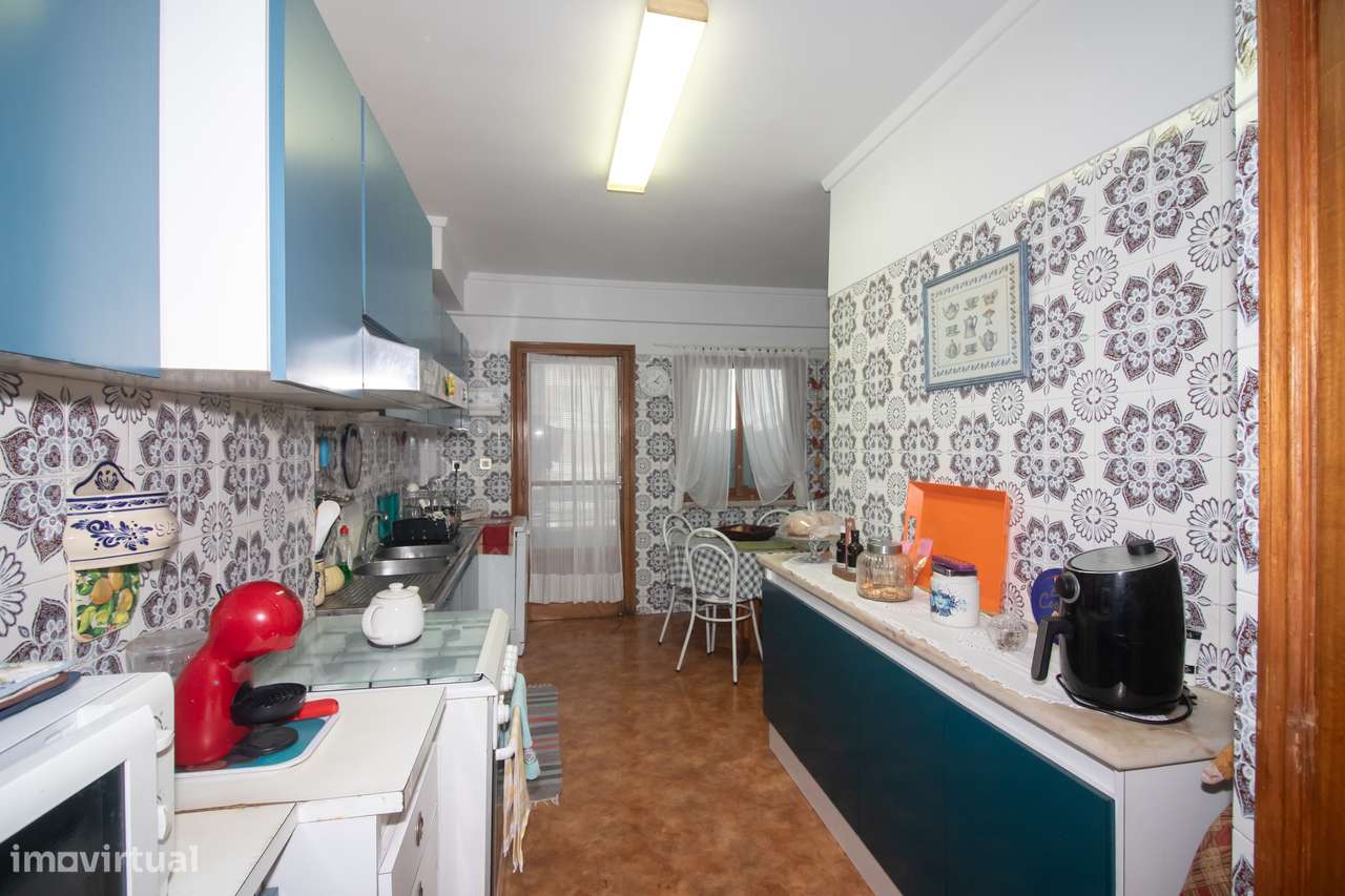 Espaçoso Apartamento T4 na Prestigiada Portela de Sacavém - Grande imagem: 5/30