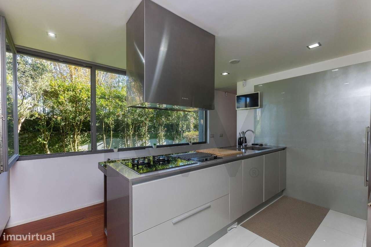 Fantástica moradia T3, com  jardim, piscina, situada em zona tranquila-21