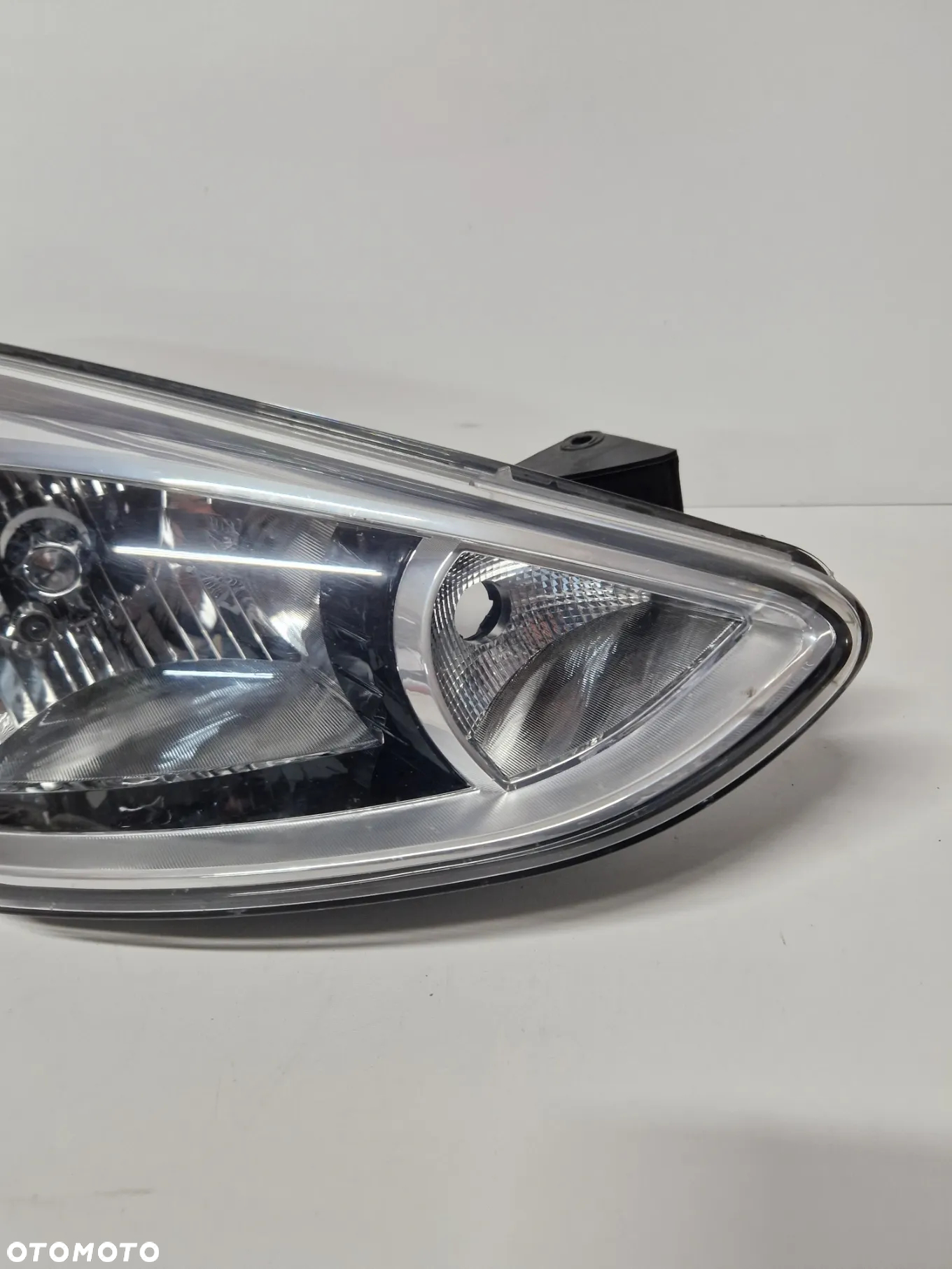 Lampa prawy przód hyundai I10 Europejska 92102- B9000 - 2