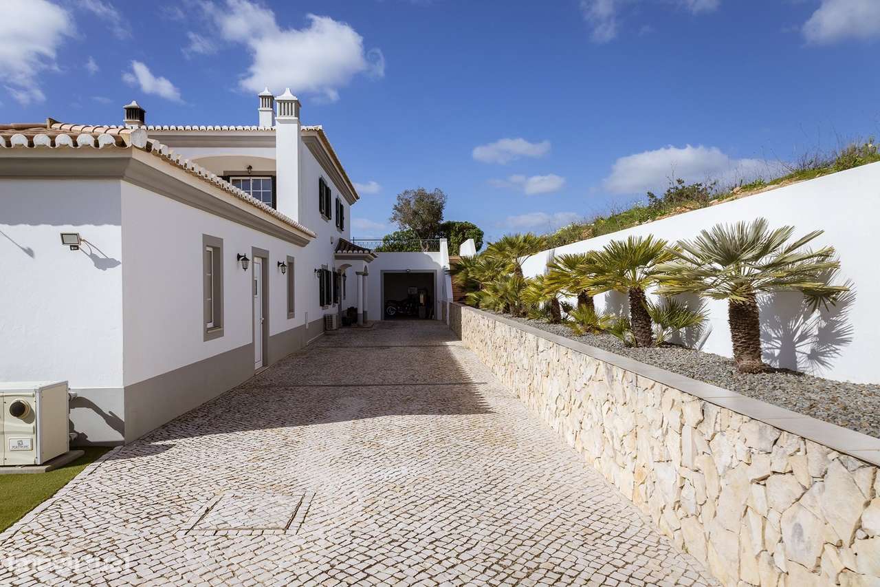 FANTÁSTICA MORADIA T3+1 COM PISCINA AQUECIDA E GARAGEM NO PORTO DE MÓS-38