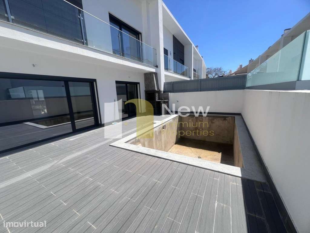 Moradia Nova T3+1 com Piscina em Alcochete.-8
