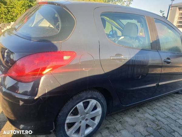 Dezmembrez Peugeot 308 2009 Hatchback 1.6HDI, 66kw, E4 - 1