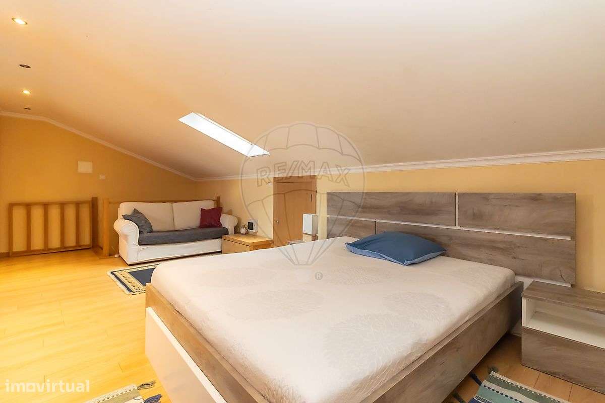 Moradia T4 à venda em Seixal-40