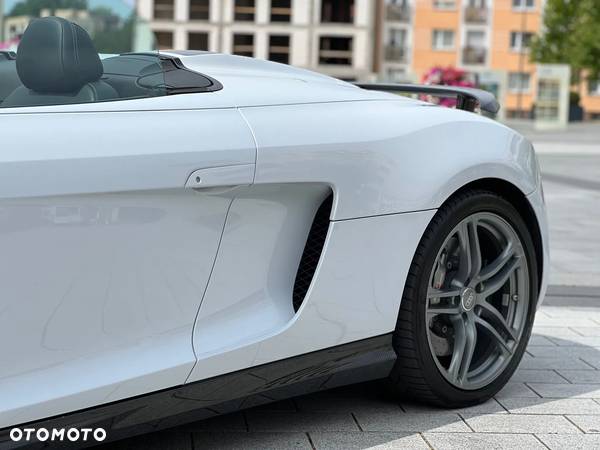 Audi R8 5.2 Quattro S tronic - 2