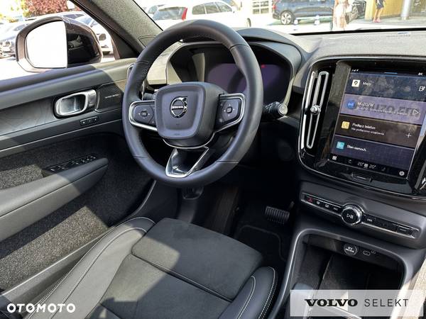 Volvo XC 40 - 24