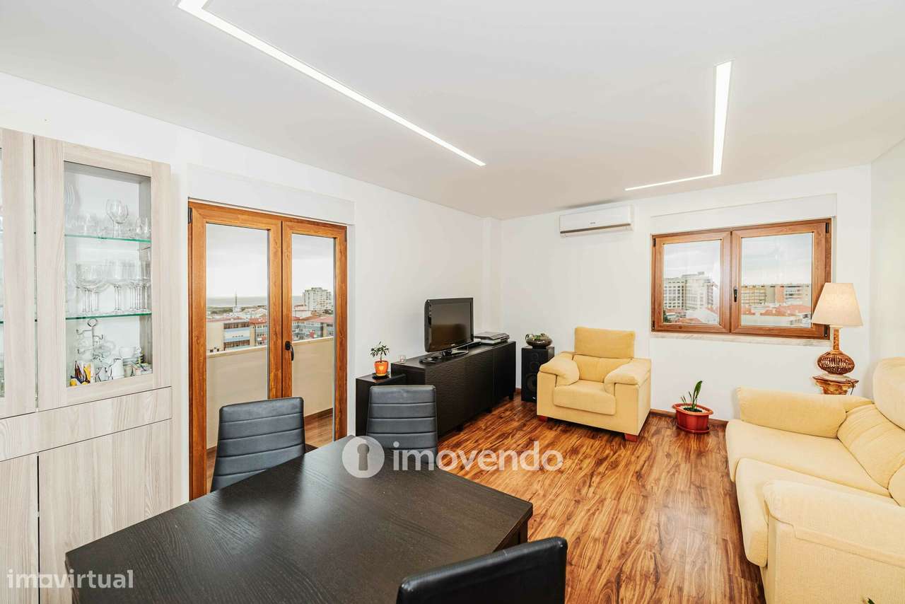 Apartamento T1 mobilado, com vista mar, na Costa da Caparica - Grande imagem: 4/43