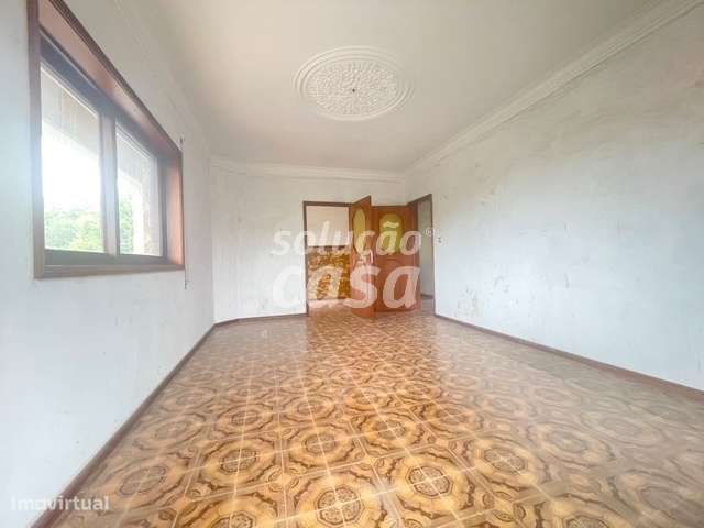 Moradia Isolada T4 para REMODELAR, com 2860m2 de Terreno!-7