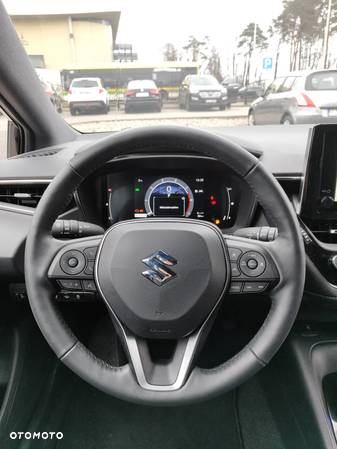 Suzuki Swace 1.8 Hybrid Premium Plus CVT - 9