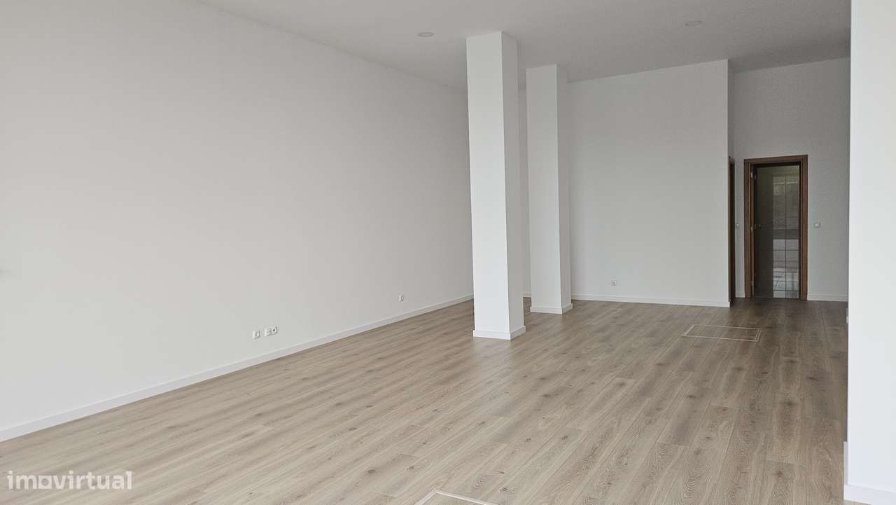 Arrendamento de espaço comercial na Estrada nacional 209 - Grande imagem: 2/12