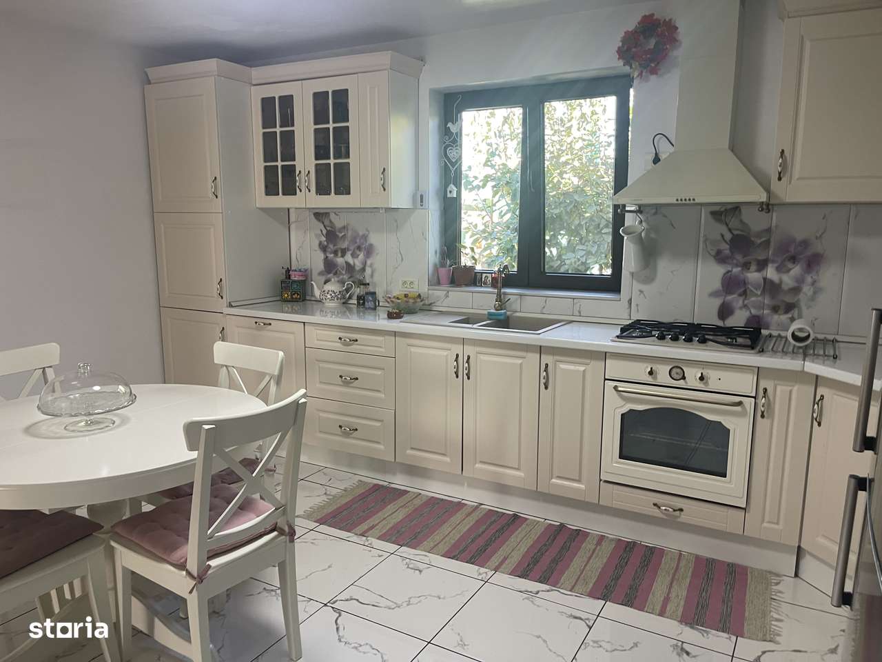 Berceni Centru - Stadion , Vila gata de mutare - Imagine principală: 3/20