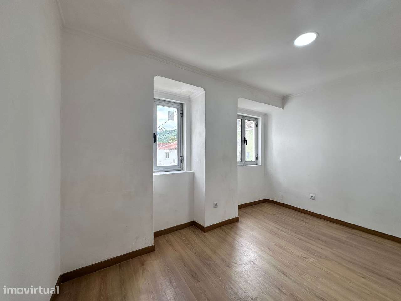 Moradia, 65 m², Camarate, Unhos e Apelação-7