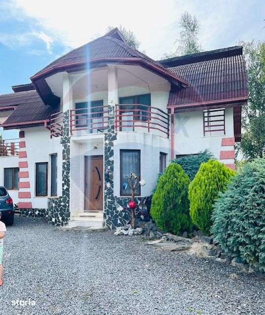 Casă / Vilă cu 6 camere de vânzare - Imagine principală: 3/20