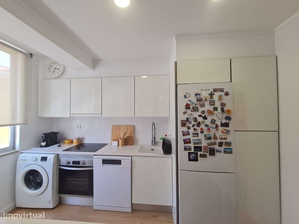 Vende-se T2+1 remodelado no centro-7