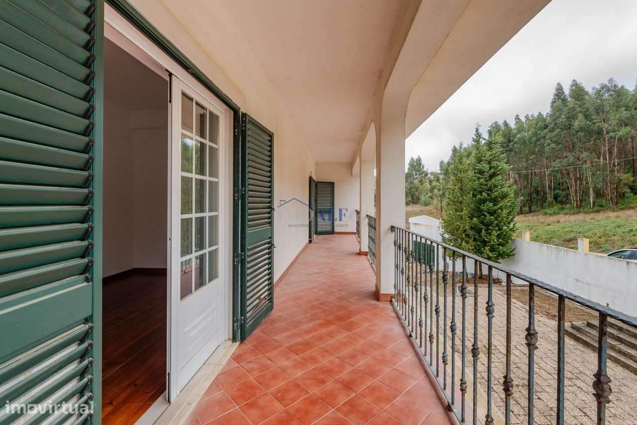 Moradia T7 com terreno perto de Vila Franca de Xira-42