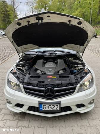 Mercedes-Benz Klasa C 63 AMG 7G-TRONIC - 19