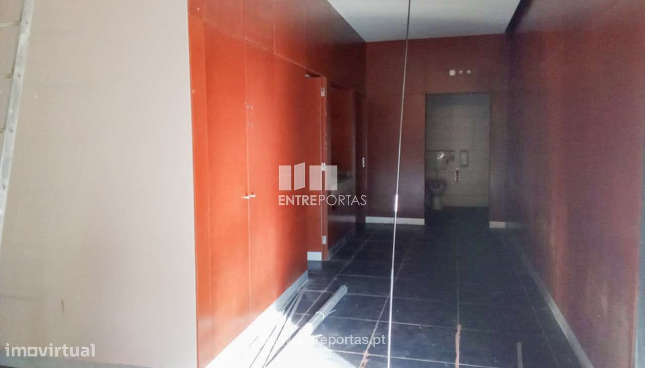 Venda de Espaço Comercial, Subportela, Viana do Castelo. - Grande imagem: 5/12