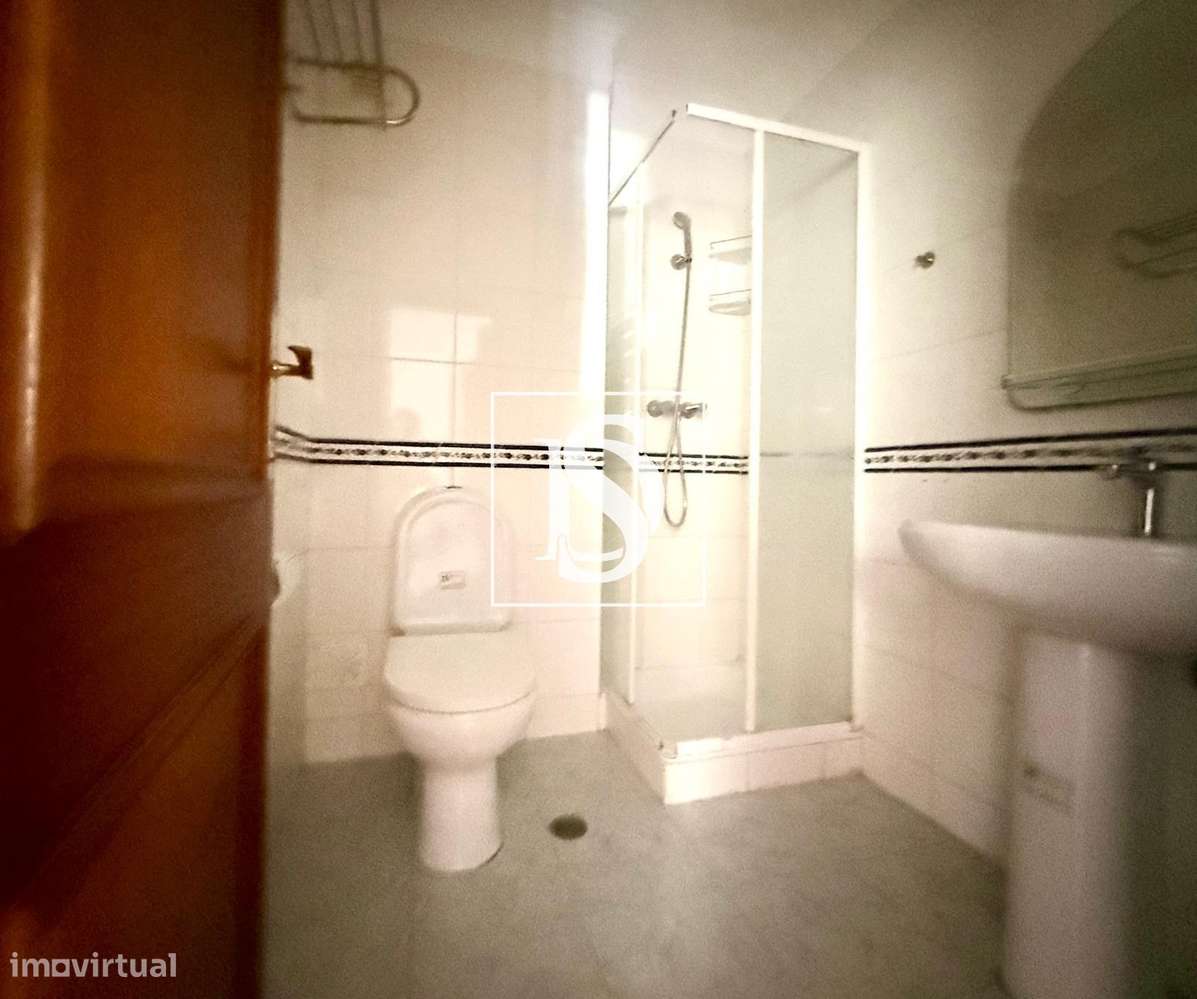Apartamento T3 Venda em Santo António da Charneca,Barreiro-17