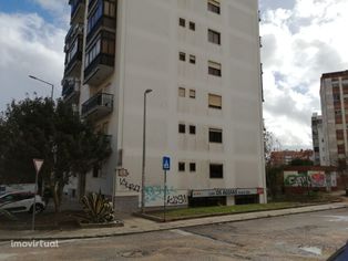 Loja à venda | Rinchoa | Sintra