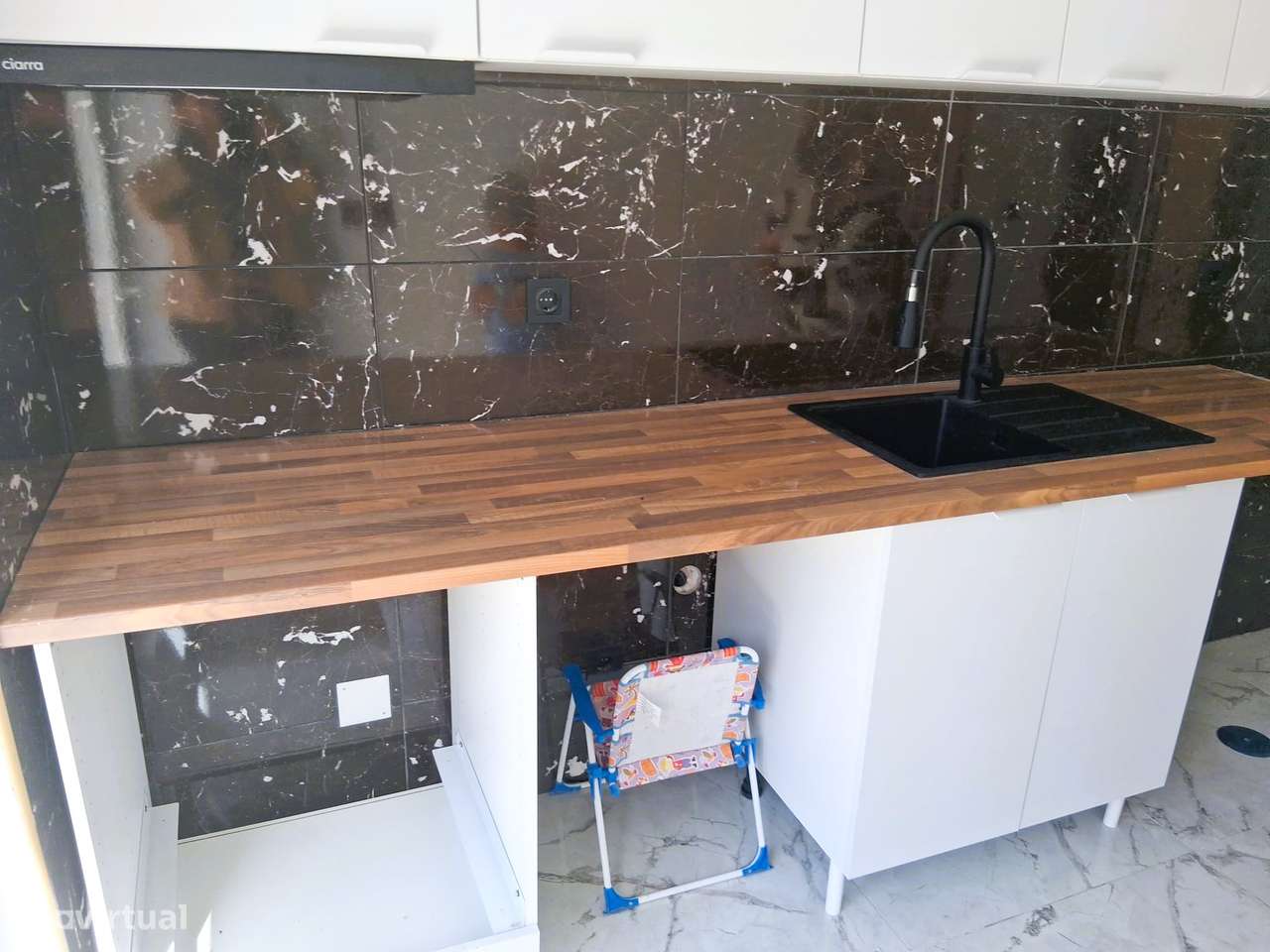 Moradia T2 em remodelação-11