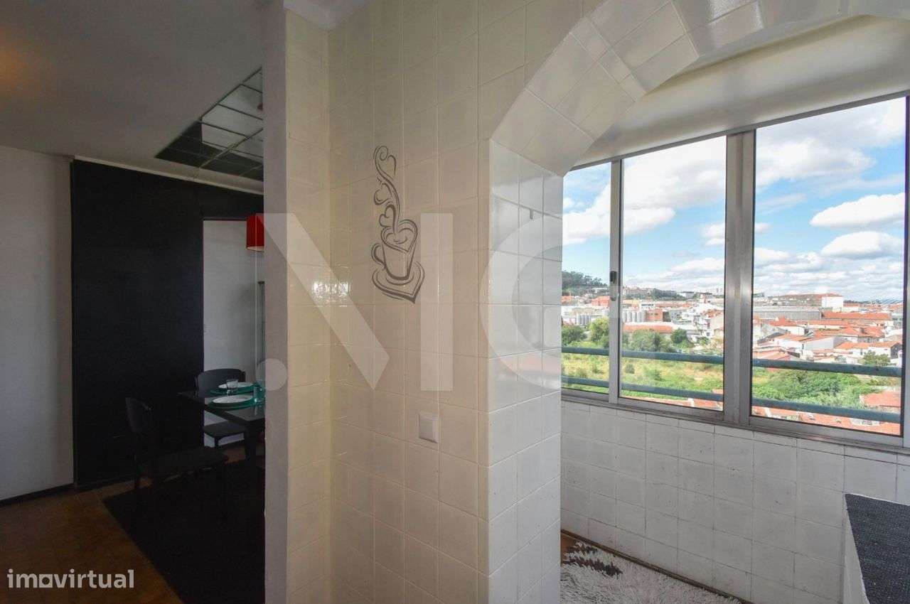 Apartamento T2 em Campanhã Totalmente Mobilado e Equipado-10