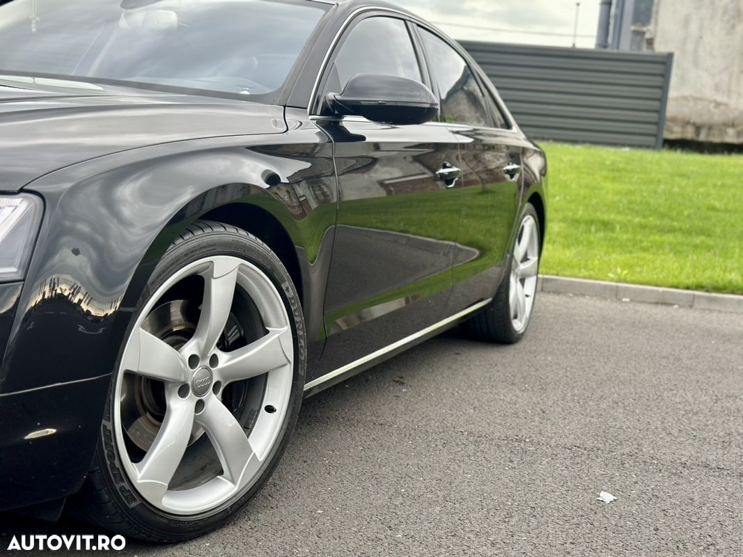 Audi A8 3.0 TDI DPF quattro tiptronic - 32