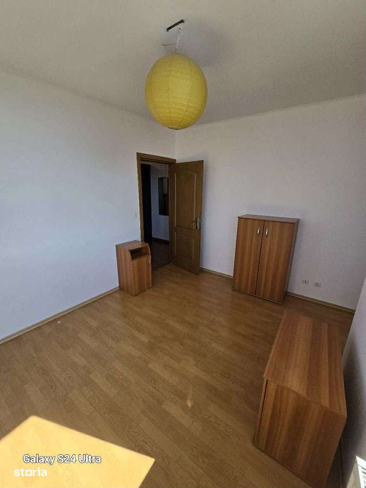 Vand apartament cu 4 camere, 94 mp, etaj 2, cartier Unirii-7