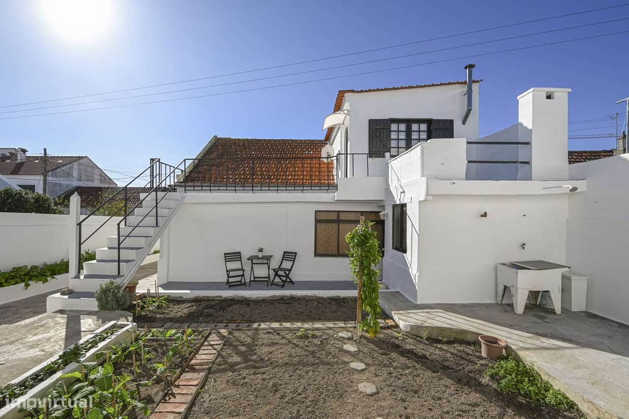 Moradia T2+1, c/ Garagem, Bairro do Areias – Montijo-11