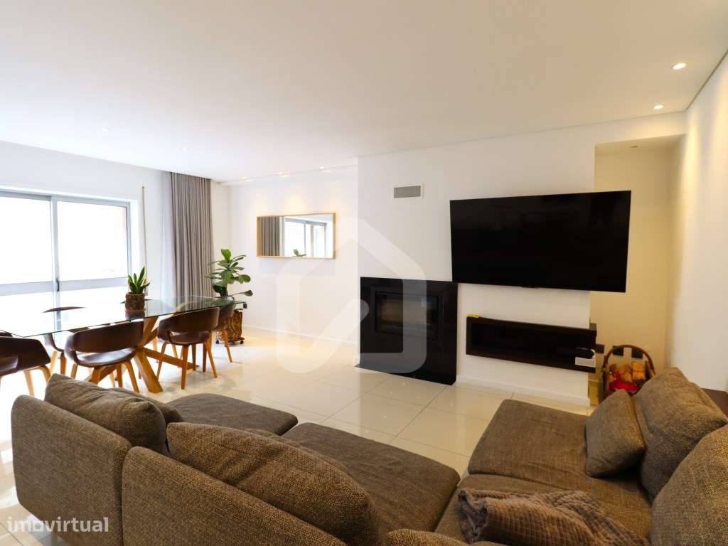 Apartamento T3 Remodelado, junto ao centro da cidade - Grande imagem: 4/23