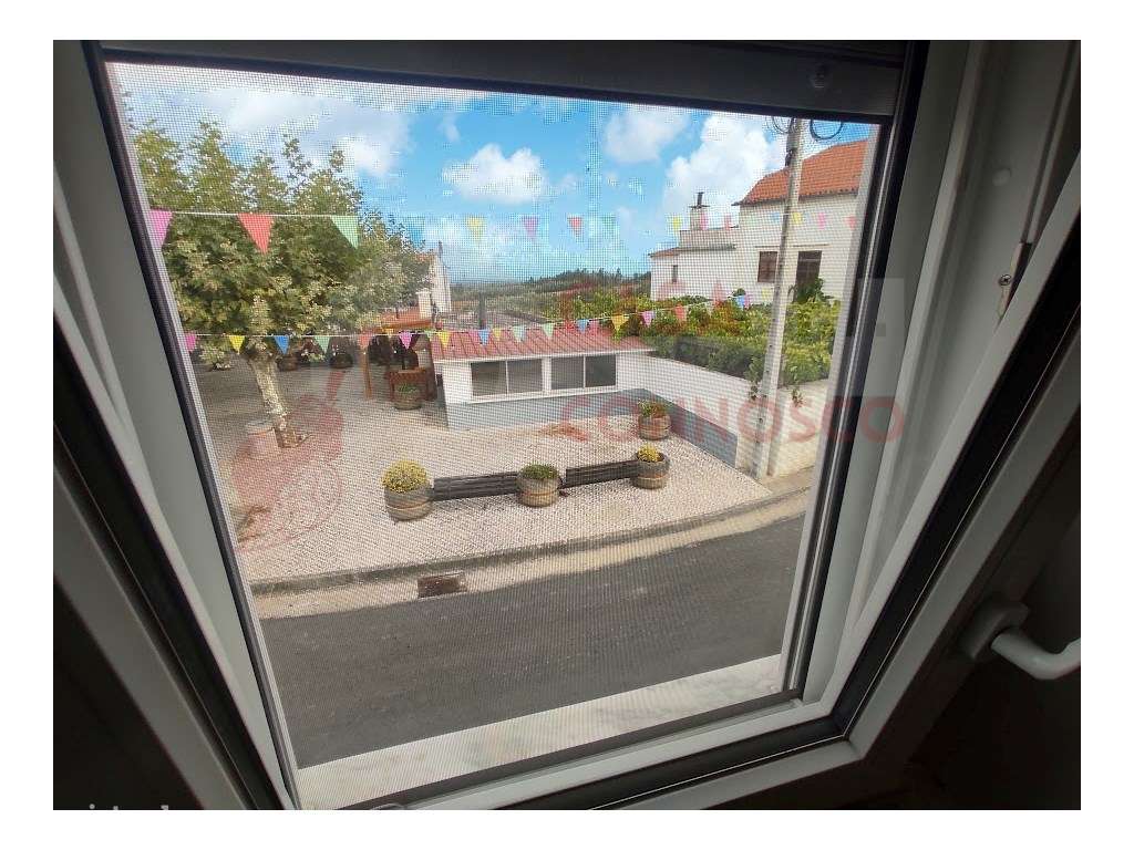 Moradia T2+1 em Zona tranquila.-12