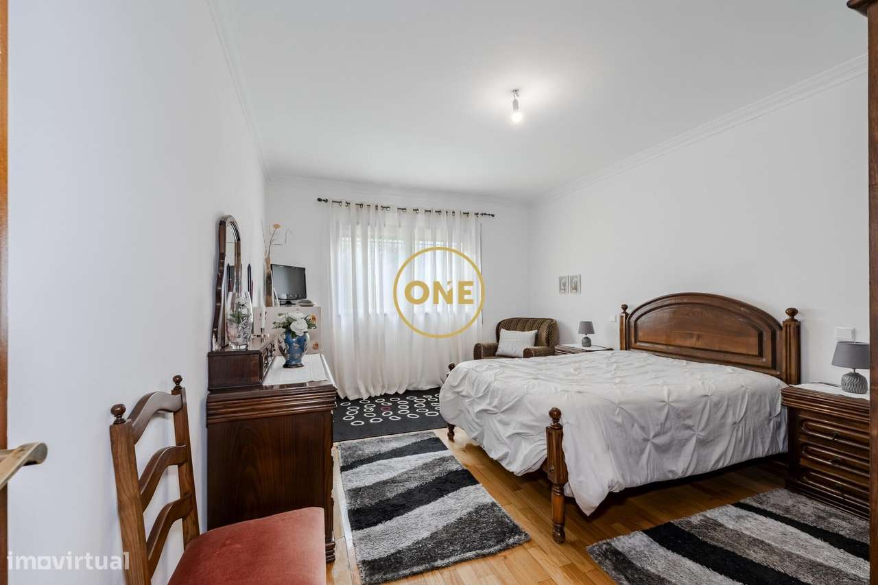 Moradia T1+ T3 em Vale S. Martinho - V.N. Famalicão-14