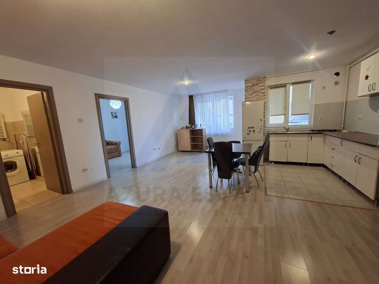 Apartament 3 camere 77 mp utili si parcare privata in zona Rahovei - Imagine principală: 2/8