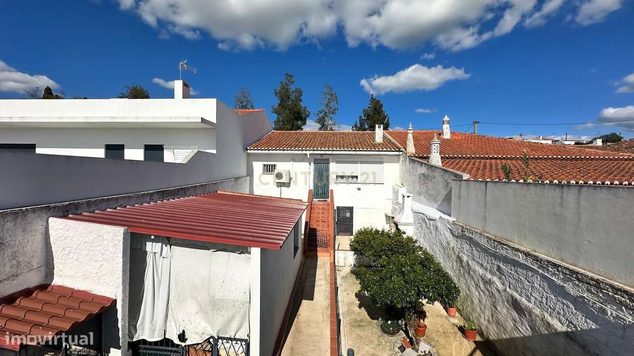 MORADIA T3 BERINGEL COM QUINTAL, TERRAÇO E GARAGEM-19
