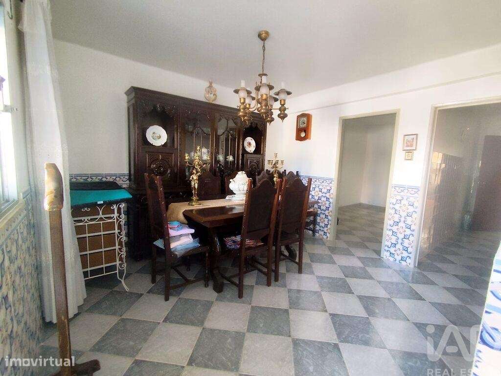 Moradia em banda T3 em Borba (Matriz) de 76,8 m2 - Grande imagem: 4/33