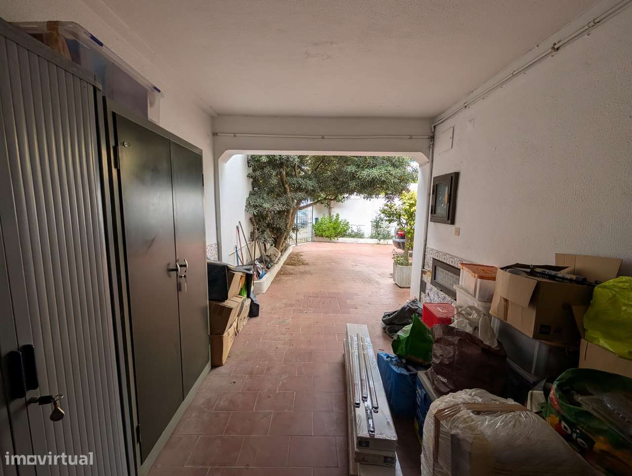 Excelente moradia centro Costa Caparica-17