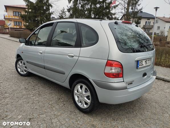 Renault Scenic 1.6 16V EXpression - 4