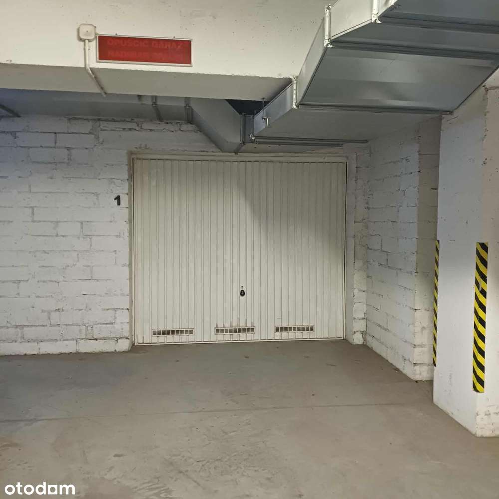 Komfortowy apartament z pięknym tarasem i garażem na Staszica-19