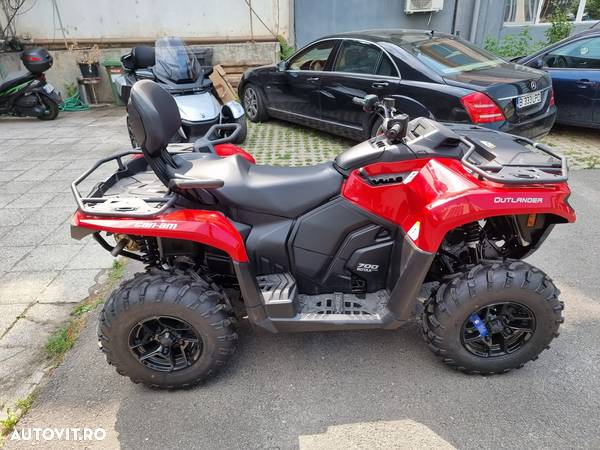 Can-Am Outlander Max - 7