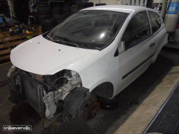 Carro MOT: K9K 768  CXVEL: JH3141 RENAULT CLIO III 2010 1.5DCI 68CV 3P BRANCO DIESEL - 4