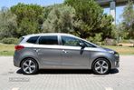 Kia Carens 1.7 CRDi ISG TX - 4